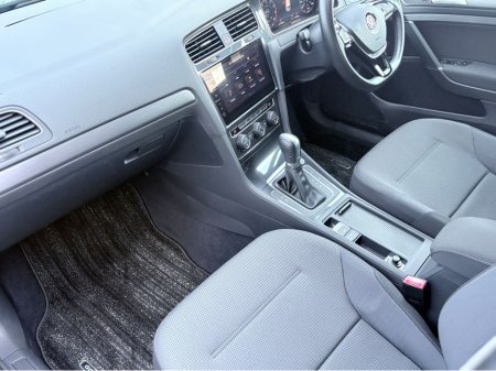 2018 Volkswagen Golf Auto 1.2 tsi/ Tiny Mileage/ Carplay €18,400 thumbnail