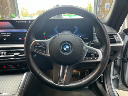 2023 BMW i4 - thumbnail 10