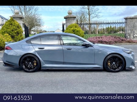 2025 BMW M5 - thumbnail 2