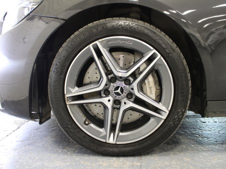 2021 Mercedes-Benz E Class - thumbnail 12