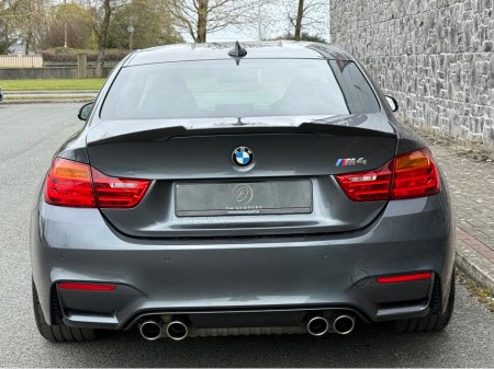 2015 BMW M4 - thumbnail 14