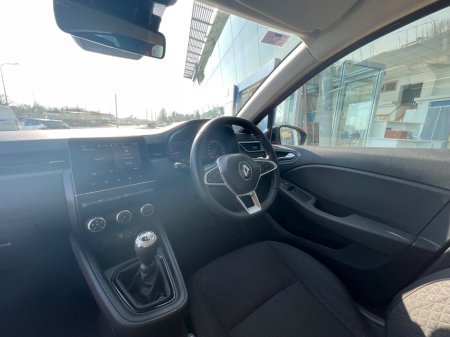 2023 Renault Clio - thumbnail 14