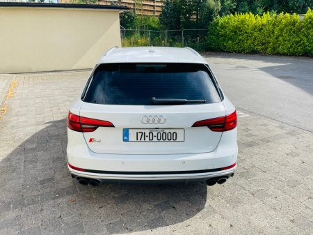 2017 Audi S4  €36,950