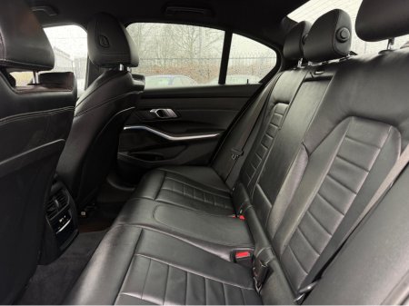 2022 BMW 3 Series - thumbnail 19