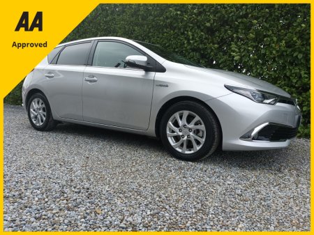 2016 Toyota Auris 1.8 PETROL HYBRID HALF LEATHER INTERIOR IMMACULATE INSIDE WITH ONLY 27,404kms COMPREHENSIVE SERVICE HISTORY (10 STAMPS) REVERSE CAMERA TOUCH SCREEN RADIO APPLE CARPLAY&ANDROIDAUTO FACTORY IMMOBILISER €16,795 thumbnail