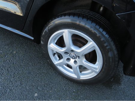 2013 Volkswagen Polo TRENDLINE 1.2 MANUAL 5DR BLACK NCTD  27 €5,999 thumbnail