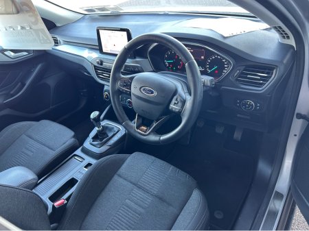 2021 Ford Focus - thumbnail 5