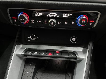 2024 Audi Q3 2024 AUDI Q3 SB 35TDI QUATTRO ADVANCE 2.0 AUTOMATIC / CRUISE CONTROL / 360° PARKING CAMERA / ELECTRIC HEATED SEATS / APPLE CARPLAY thumbnail