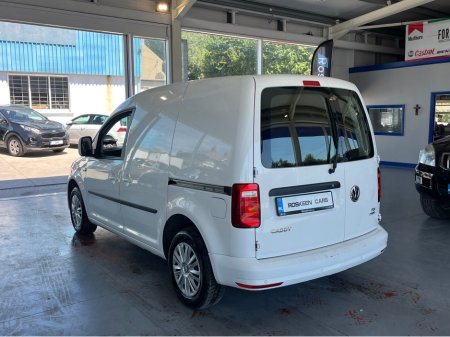 2016 Volkswagen Caddy C20 TRENDLINE TDI €10,950 thumbnail