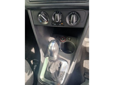 2012 Volkswagen Polo - thumbnail 9