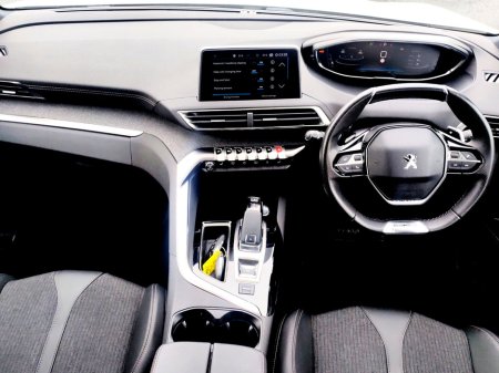 2020 Peugeot 3008 - thumbnail 26