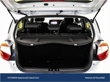 2024 Hyundai i10 Deluxe Plus thumbnail