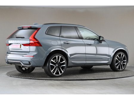2023 Volvo XC60 - thumbnail 10
