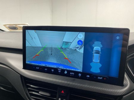 2025 Ford Kuga 2.5 Duratec 243PS PHEV ST-Line Auto €39,995 thumbnail