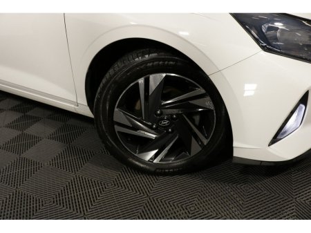 2021 Hyundai i20 AUTOMATIC LAUNCH ADDITION 1.0 L PETROL HATCHBACK €19,995 thumbnail