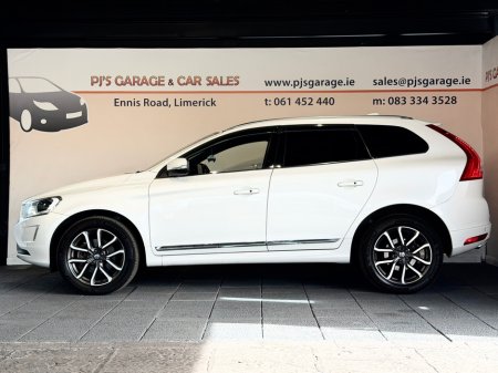 2017 Volvo XC60 - thumbnail 3