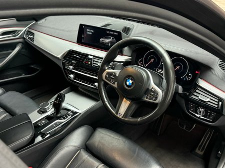2019 BMW 5 Series - thumbnail 10