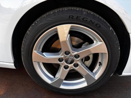 2017 BMW 1 Series - thumbnail 7