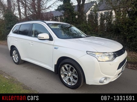 2015 Mitsubishi Outlander - thumbnail 1