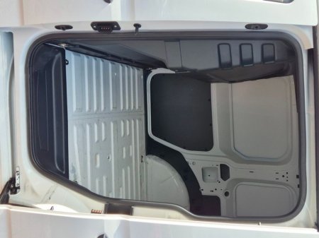 2025 Volkswagen Caddy - photo 2