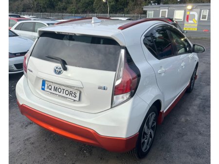 2017 Toyota Aqua - thumbnail 6