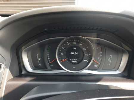 2016 Volvo XC60 D4 (190hp) FWD SE €18,950