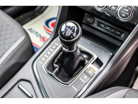 2018 Volkswagen Tiguan - thumbnail 20