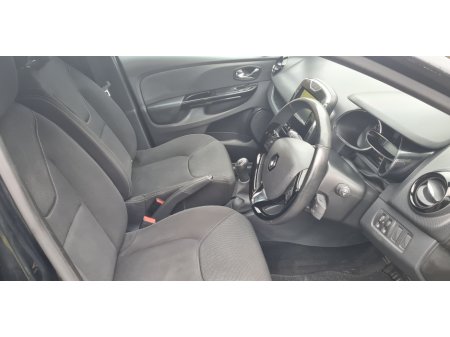 2014 Renault Clio 1.2 Petrol Dynamique MediaNav 75 bhp €6,900 thumbnail