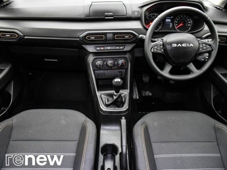 2024 Dacia Sandero Stepway TCe 90 STEPWAY Essential €19,900 thumbnail