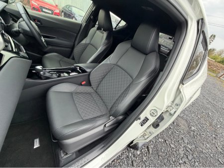 2021 Toyota C-HR - thumbnail 24