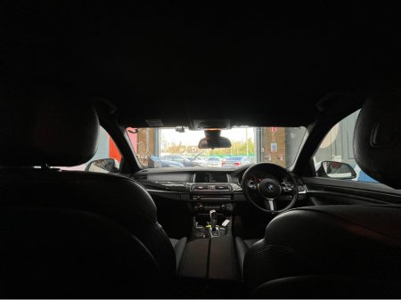 2017 BMW 5 Series - thumbnail 21