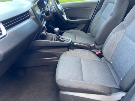 2022 Renault Clio - thumbnail 5