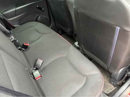 2014 Renault Clio IV EXPRESSION TCE 90 4DR €7,900 thumbnail