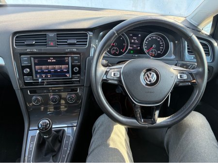 2019 Volkswagen Golf - thumbnail 17