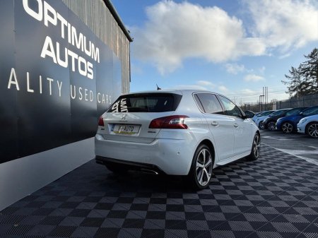 2016 Peugeot 308 - view 2