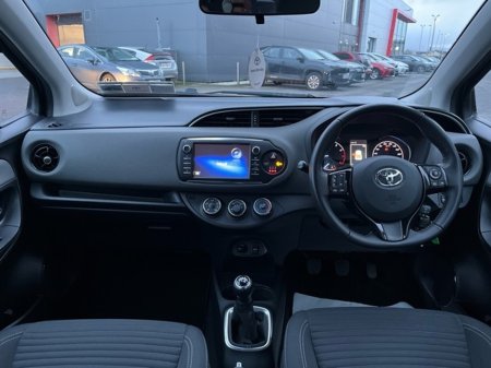 2019 Toyota Yaris YARIS 1.0 5DR LUNA €16,950 thumbnail
