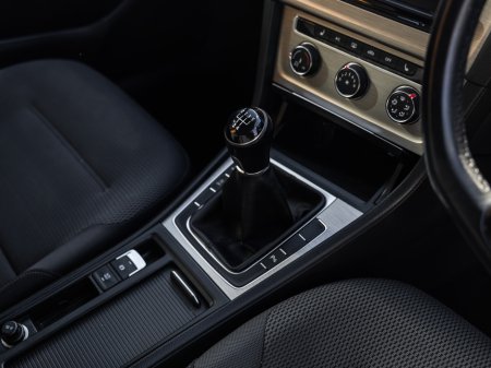 2016 Volkswagen Golf - thumbnail 12