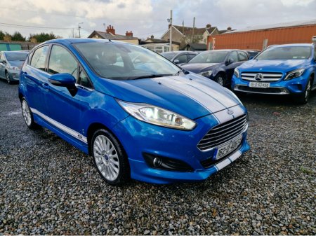 2016 Ford Fiesta 1.0l petrol Auto | High spec €11,450 thumbnail