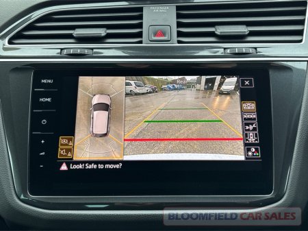 2018 Volkswagen Tiguan 4 MOTION R-LINE , DSG // IMMACULATE €29,950 thumbnail