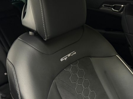 2025 Kia Sportage - thumbnail 19