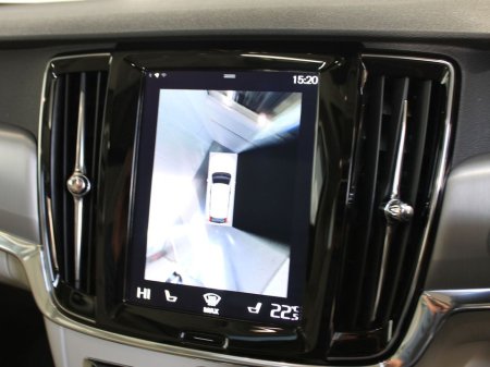 2019 Volvo V90 D4 MOM 5DR Auto €29,499 thumbnail