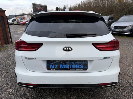 2021 Kia Ceed - thumbnail 6
