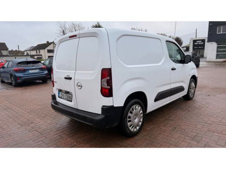 2022 Opel Combo - view 4