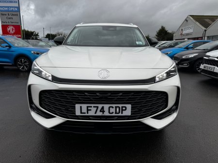 2025 MG HS Trophy thumbnail