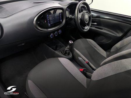 2022 Toyota Aygo (222) AYGO X PULSE 1.0 PETROL €13,995 thumbnail