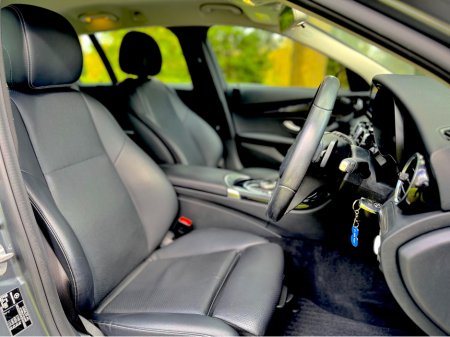 2018 Mercedes-Benz C Class - thumbnail 19