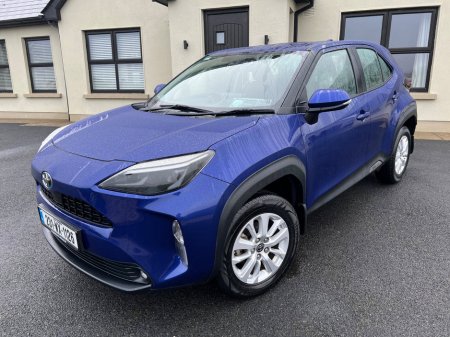 2023 Toyota Yaris Cross 1.5 Hybrid CVT Luna €22,950 thumbnail