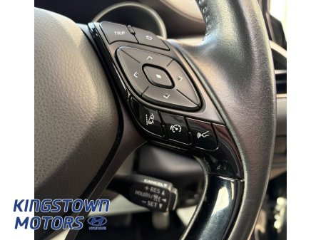 2021 Toyota C-HR - thumbnail 13