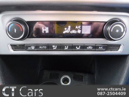 2016 Volkswagen Polo - thumbnail 23