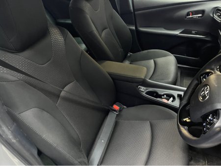 2022 Toyota Prius - thumbnail 11